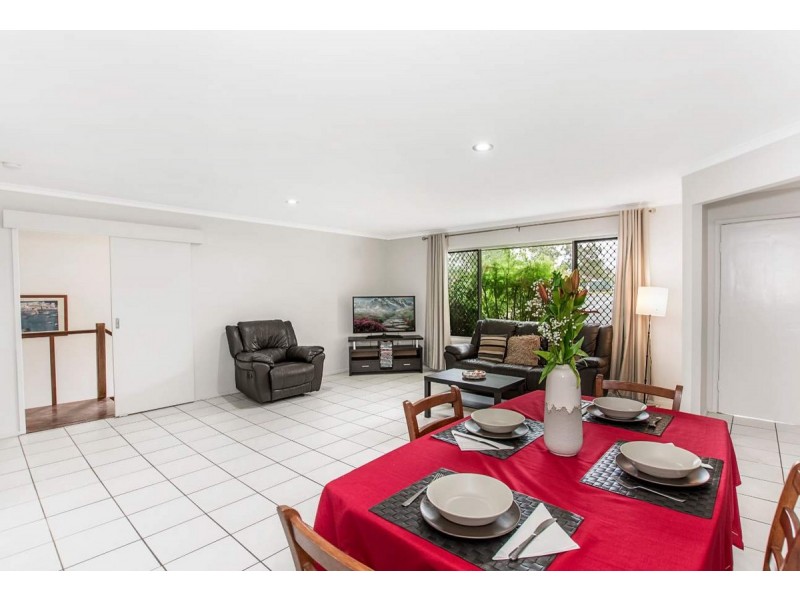 29 Pappas Way, Carrara QLD 4211