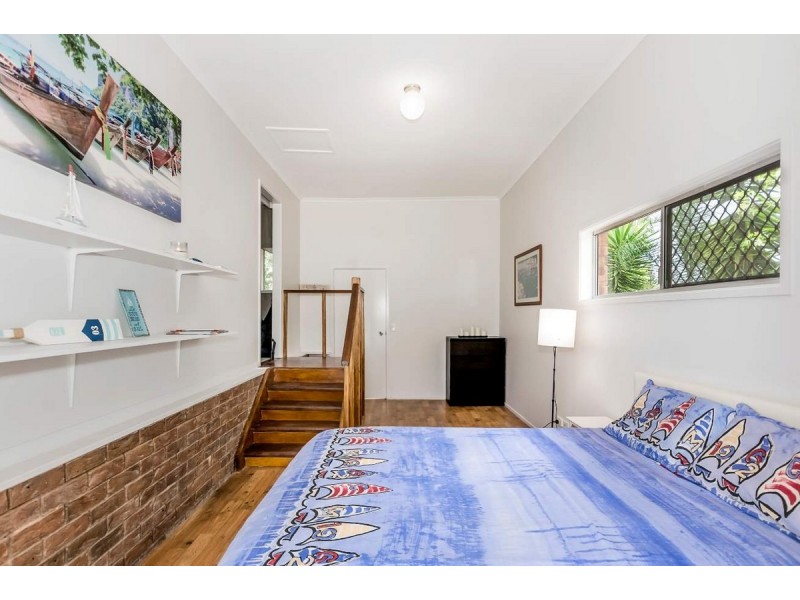 29 Pappas Way, Carrara QLD 4211