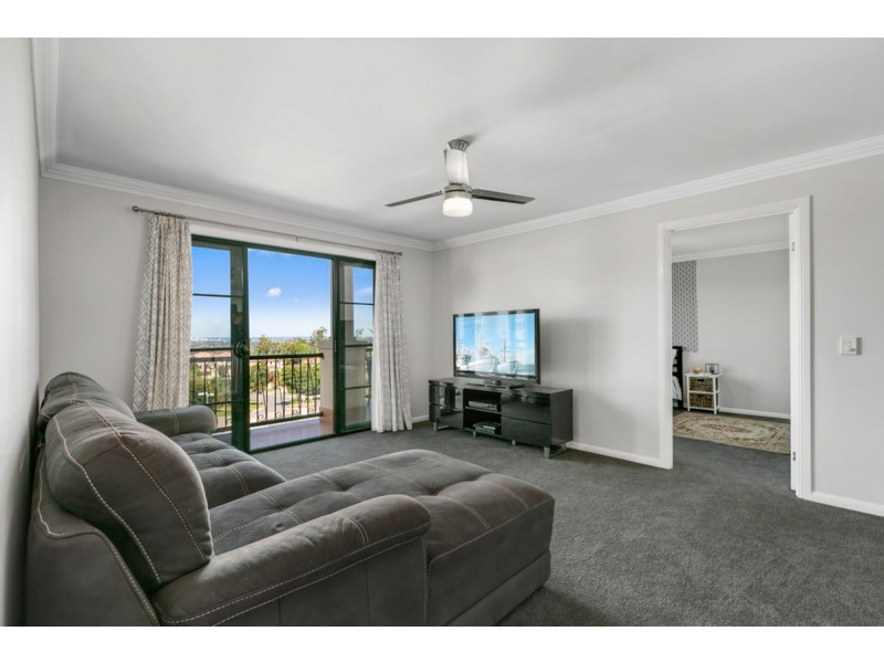 123 Armstrong Way, Highland Park QLD 4211