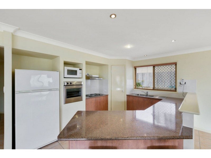 11 Ballah Crescent, Highland Park QLD 4211