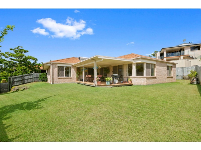 11 Ballah Crescent, Highland Park QLD 4211