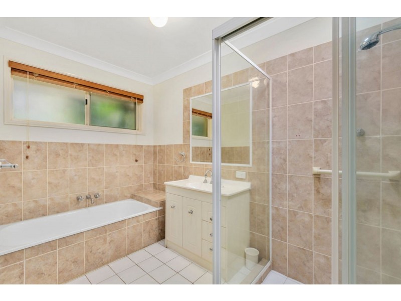 60 Armstrong Way, Highland Park QLD 4211