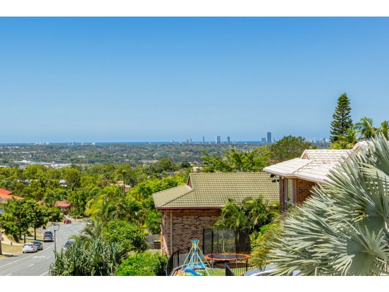 60 Armstrong Way, Highland Park QLD 4211