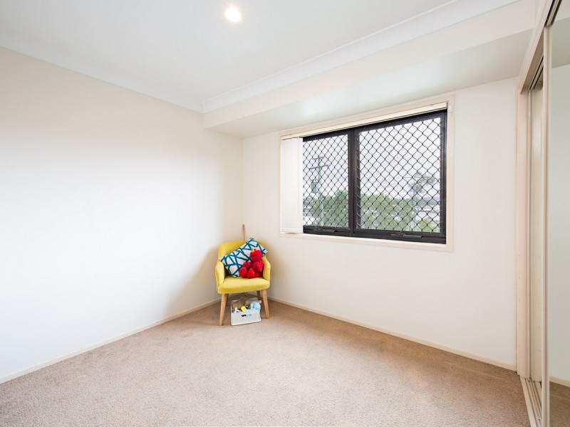 1/93 Paddington Drive, Carrara QLD 4211