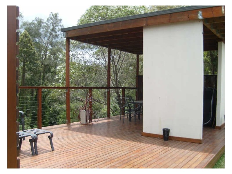 16 Rossmore Street, Nerang QLD 4211