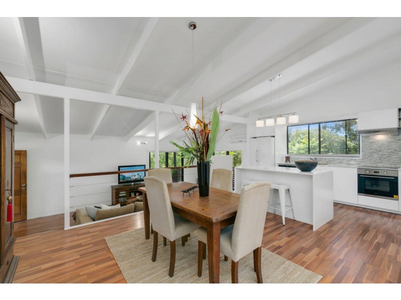 1 Minugh Court, Carrara QLD 4211