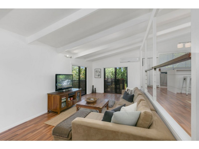 1 Minugh Court, Carrara QLD 4211
