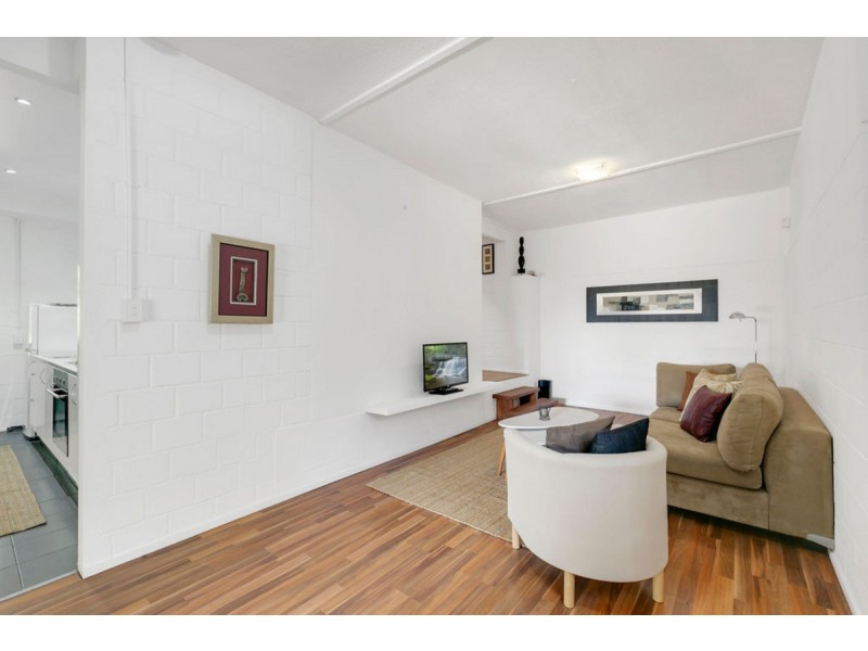 1 Minugh Court, Carrara QLD 4211