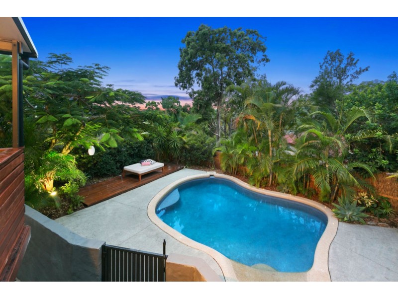 1 Minugh Court, Carrara QLD 4211