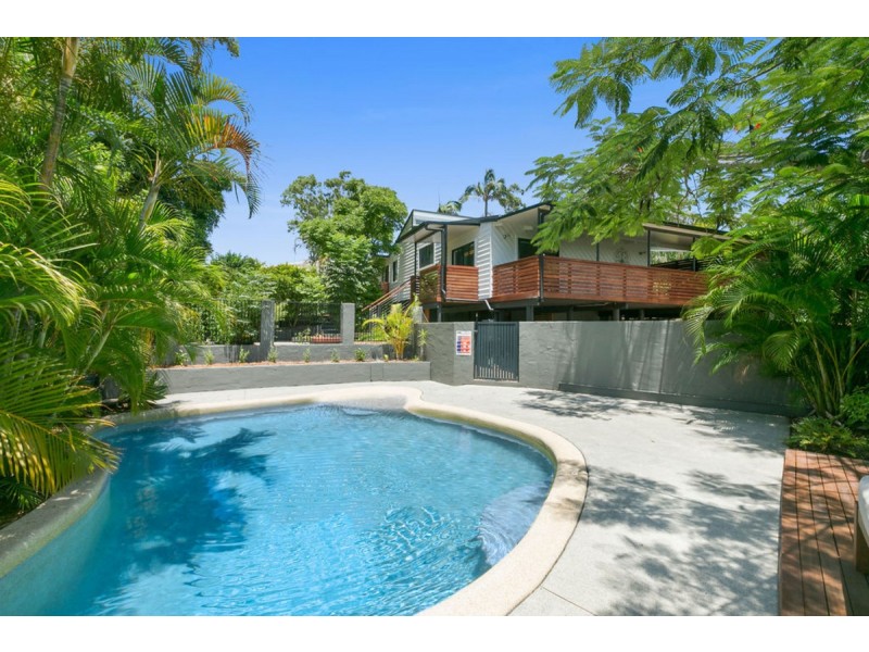 1 Minugh Court, Carrara QLD 4211