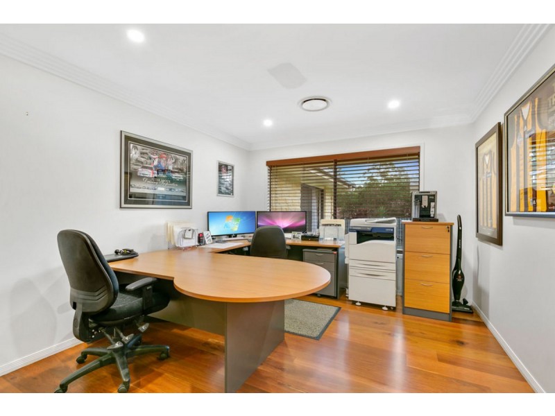 64 Lawnhill Drive, Nerang QLD 4211