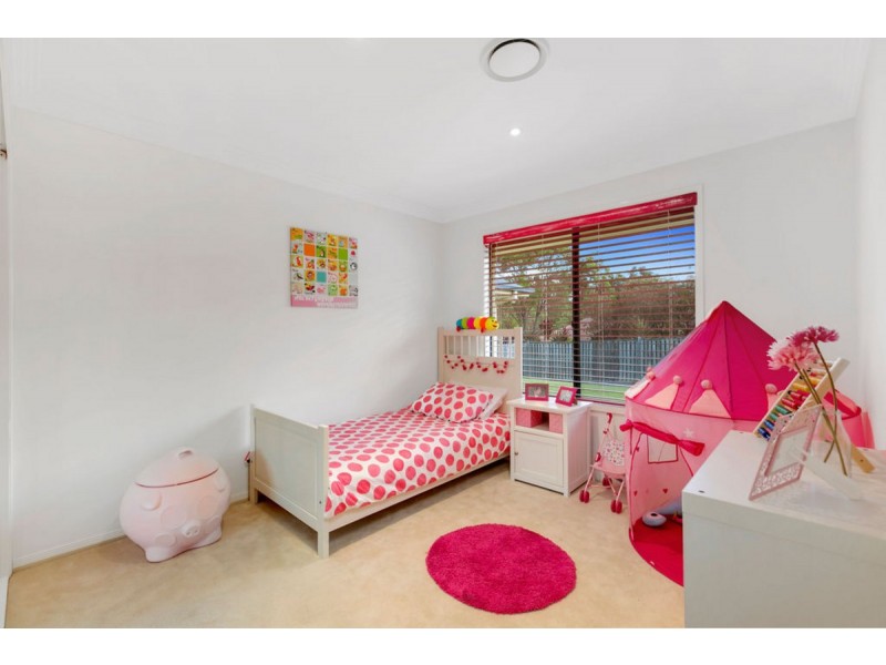 64 Lawnhill Drive, Nerang QLD 4211