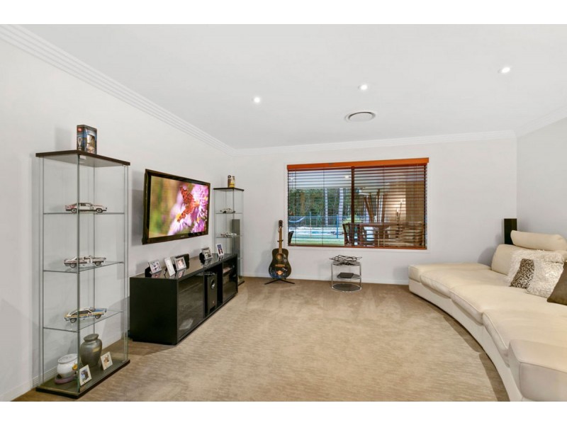 64 Lawnhill Drive, Nerang QLD 4211