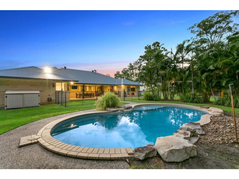 64 Lawnhill Drive, Nerang QLD 4211