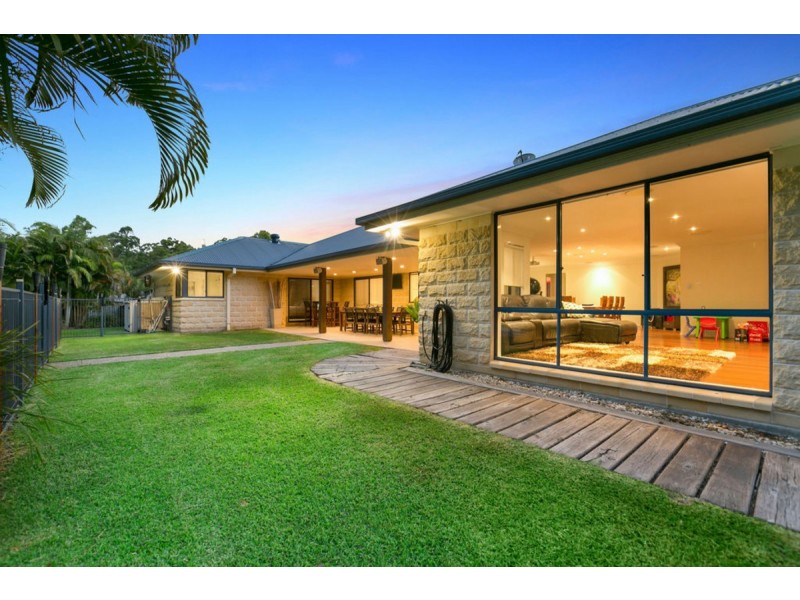 64 Lawnhill Drive, Nerang QLD 4211