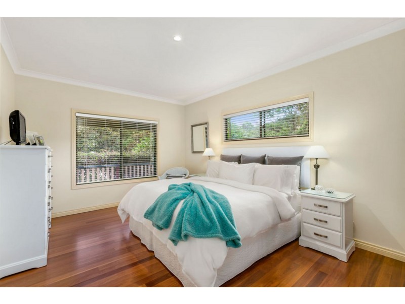 25 Brookfield Court, Nerang QLD 4211