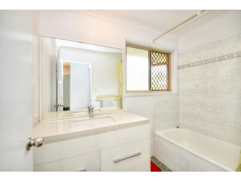 7 Saxon Court, Nerang QLD 4211