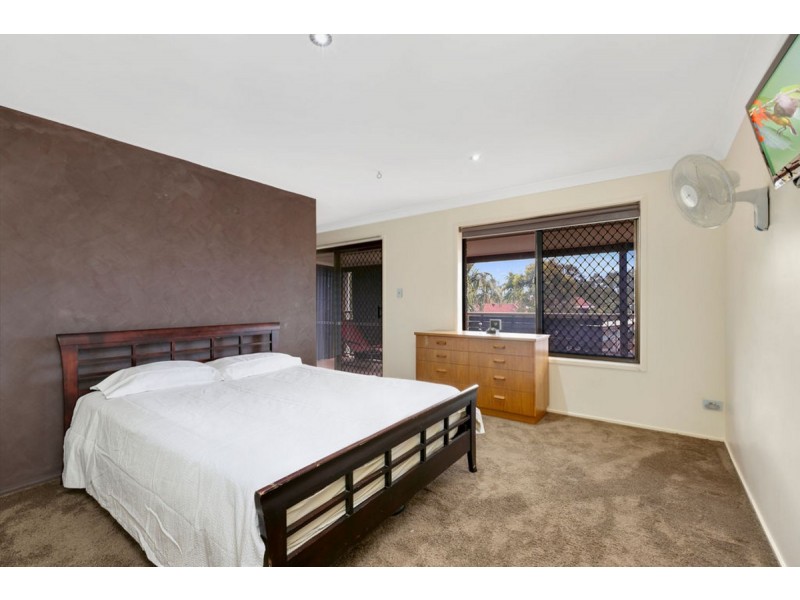 167 Alexander Drive, Highland Park QLD 4211