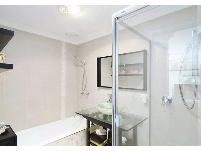 78 Alison Road, Carrara QLD 4211