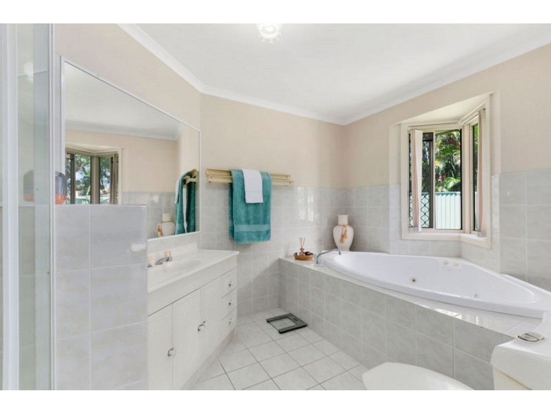 3 Conadilly Court, Carrara QLD 4211