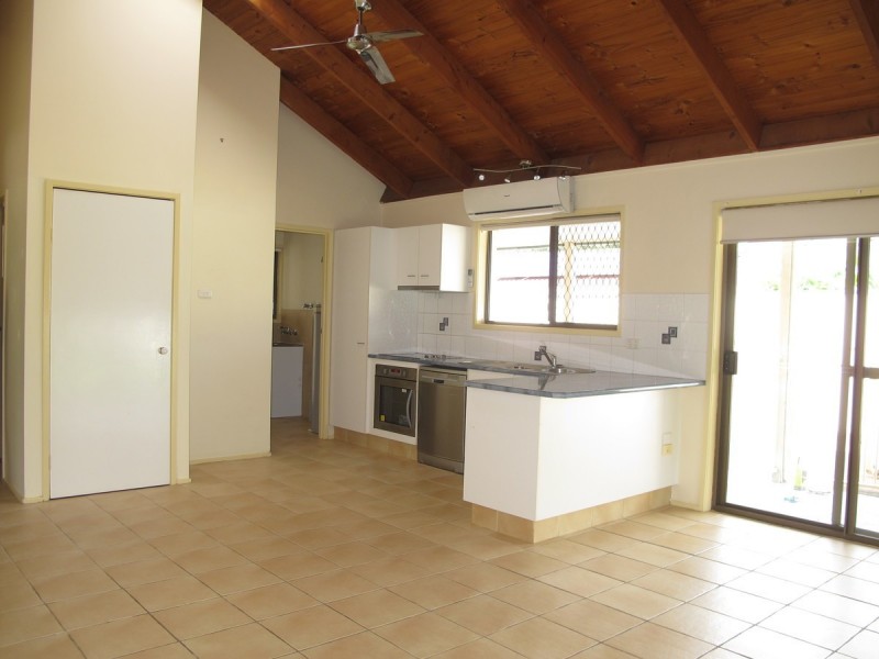 1/19 Guthrie Parade, Carrara QLD 4211