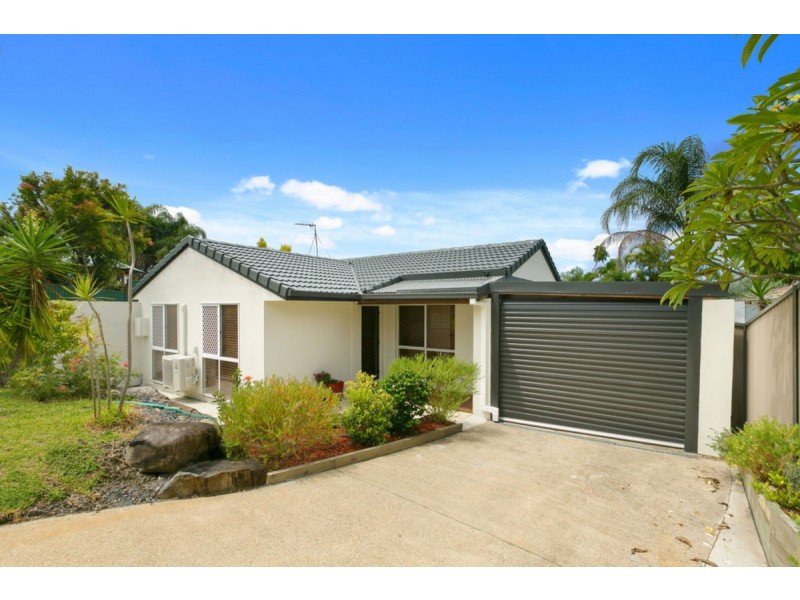 4 Remount Place, Carrara QLD 4211