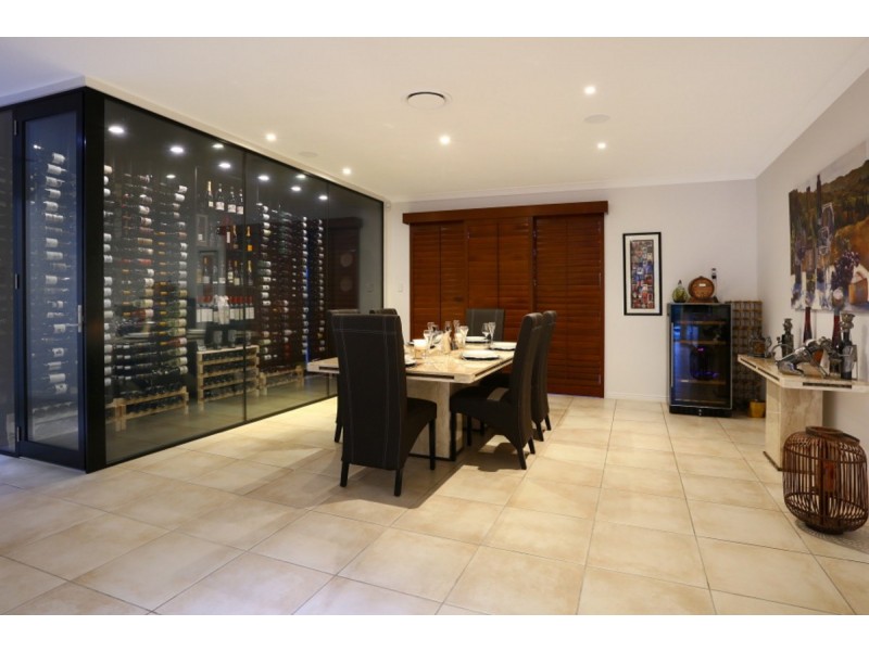 29 Lagoon Park Drive, Maudsland QLD 4210