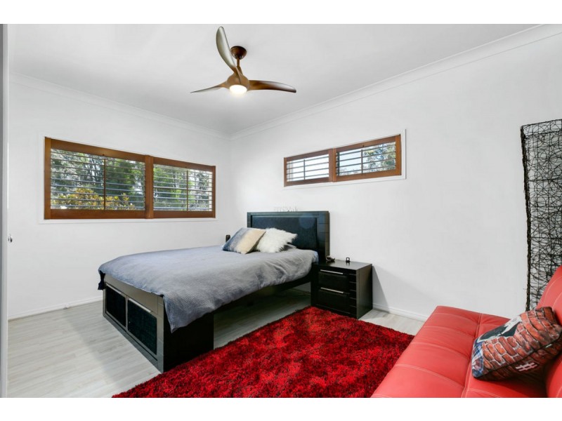 29 Lagoon Park Drive, Maudsland QLD 4210