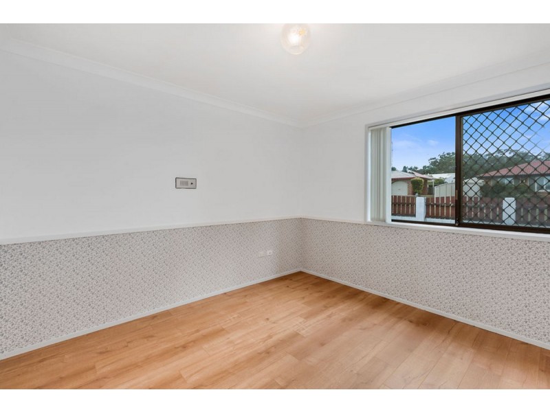 4 Alamau Street, Benowa QLD 4217