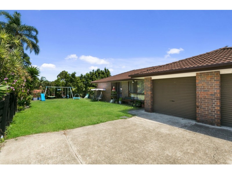 2/13 Gumbeel Court, Highland Park QLD 4211