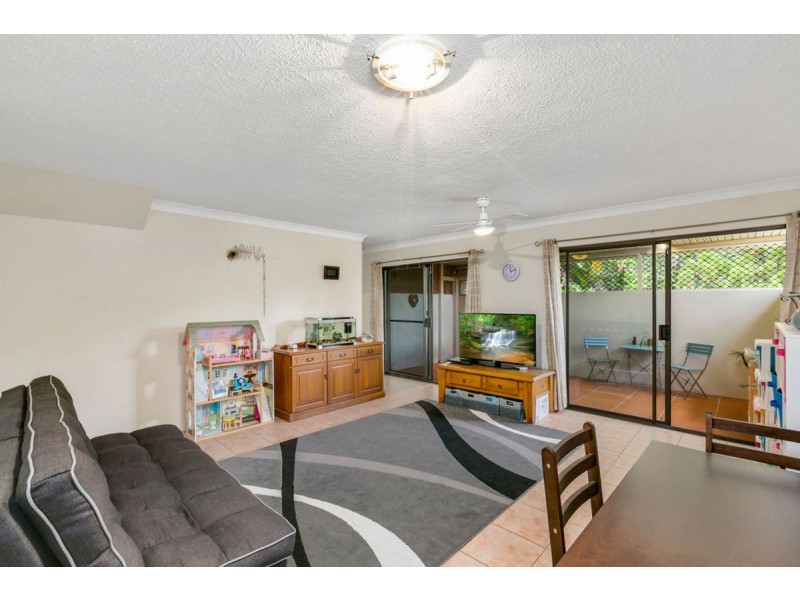 12/1a McLeod Street, Highland Park QLD 4211