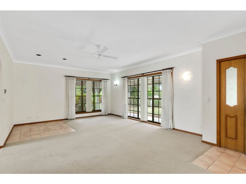 6 Strauss Court, Nerang QLD 4211