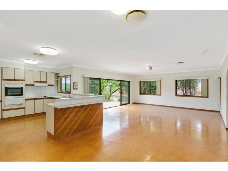 6 Strauss Court, Nerang QLD 4211