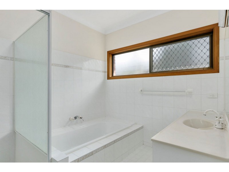 6 Strauss Court, Nerang QLD 4211