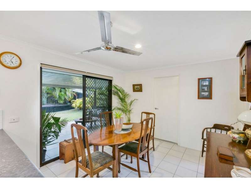 2 Richard Crescent, Highland Park QLD 4211
