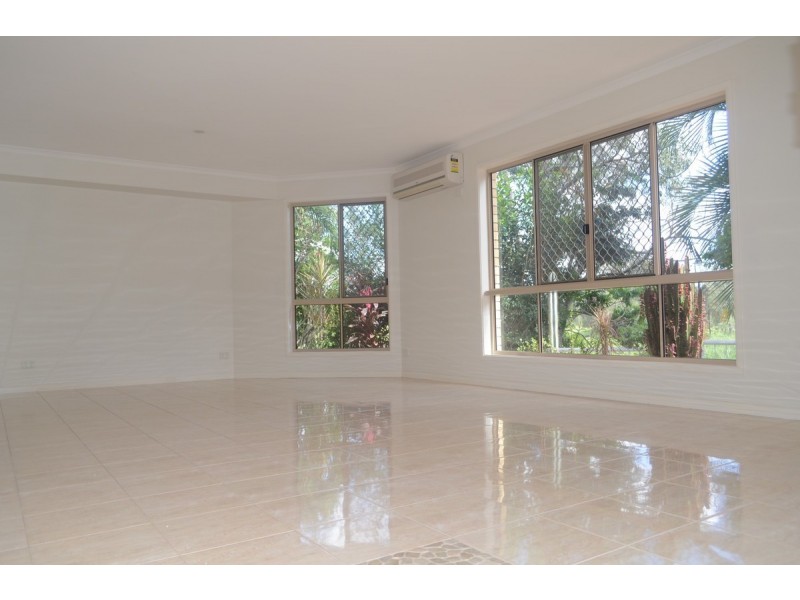 71 Chisholm Road, Carrara QLD 4211