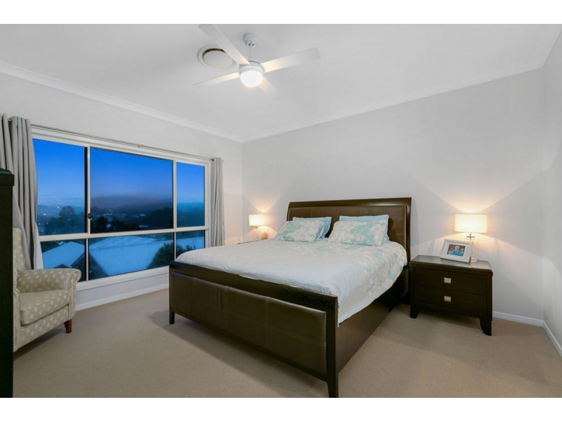 4 Honey Eater Court, Gilston QLD 4211