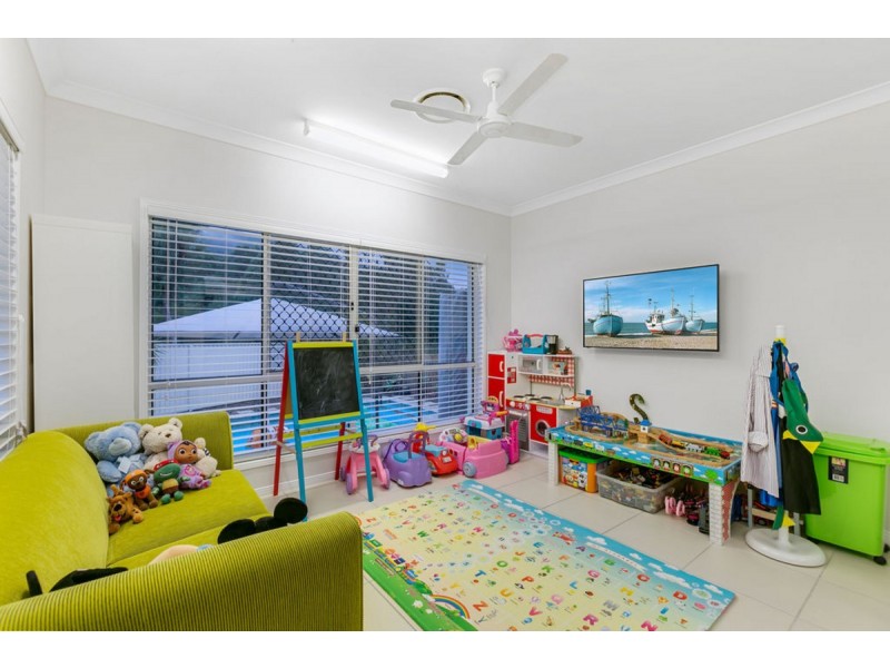4 Honey Eater Court, Gilston QLD 4211