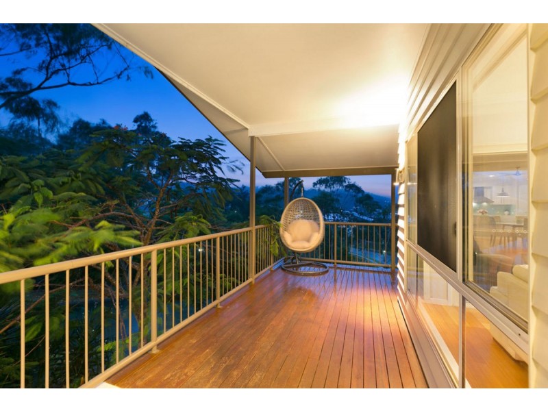 4 Honey Eater Court, Gilston QLD 4211