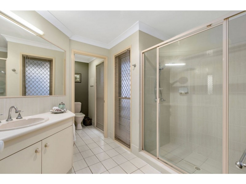 43 Nerang River Drive, Nerang QLD 4211