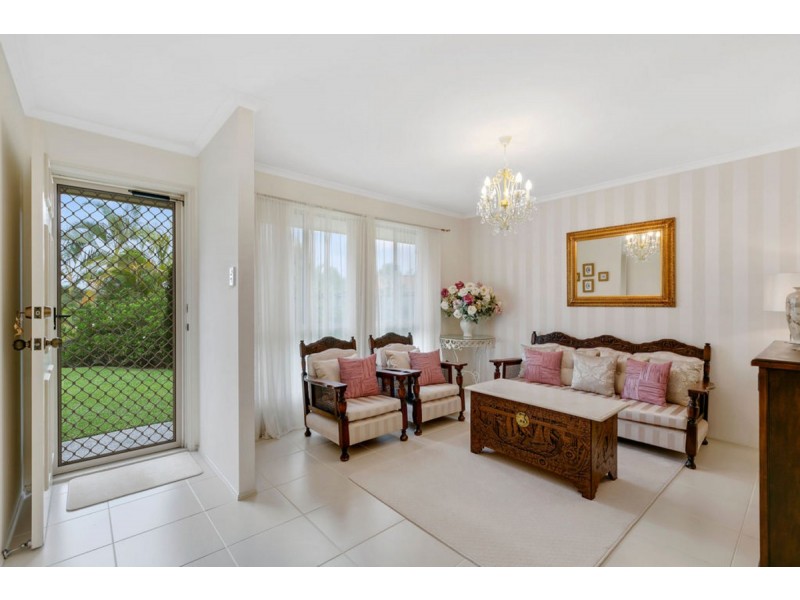 8 Saxon Court, Nerang QLD 4211