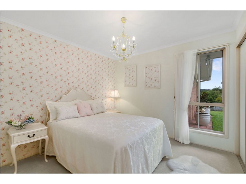 8 Saxon Court, Nerang QLD 4211