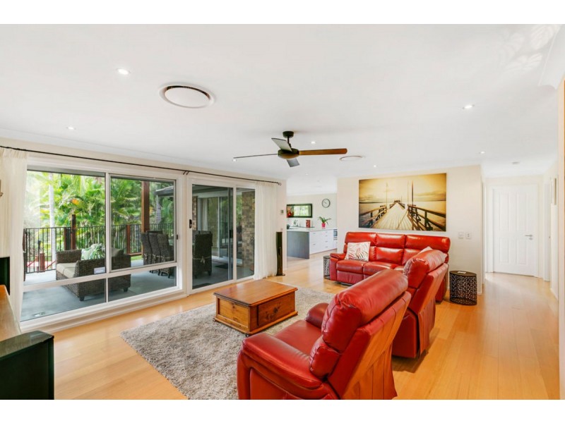 46 Hastings Crescent, Carrara QLD 4211