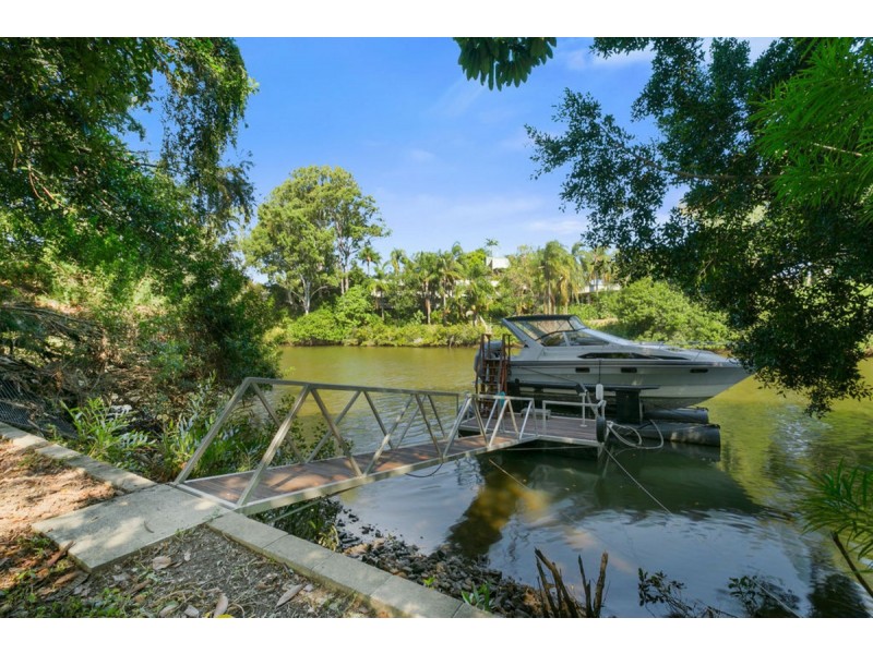 75 Nerang River Drive, Nerang QLD 4211