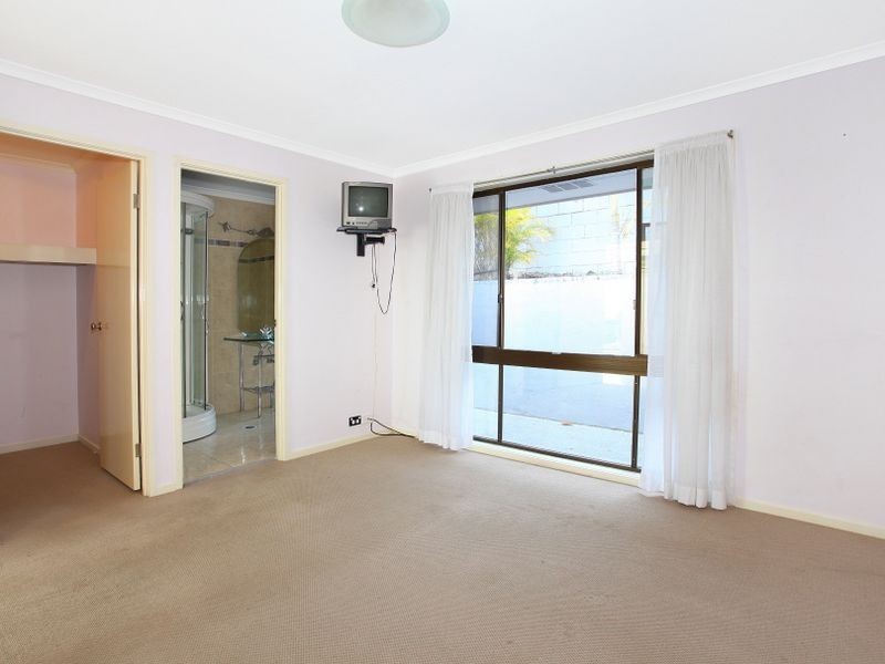 12 Kincaid Drive, Highland Park QLD 4211
