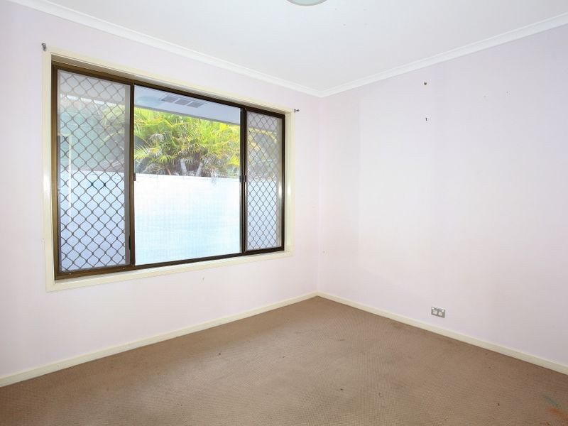 12 Kincaid Drive, Highland Park QLD 4211