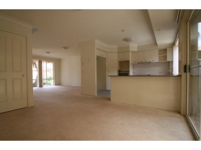 27/480 Christine Avenue, Robina QLD 4226