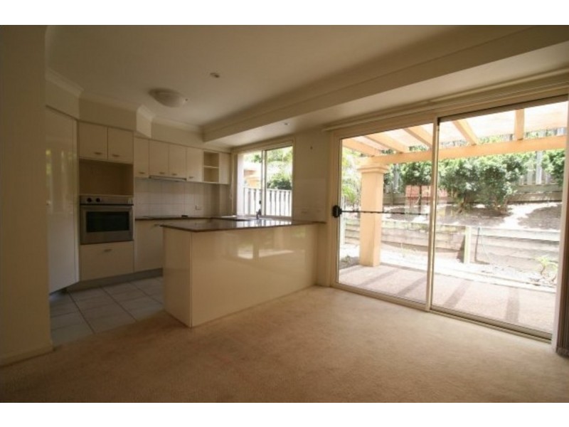27/480 Christine Avenue, Robina QLD 4226