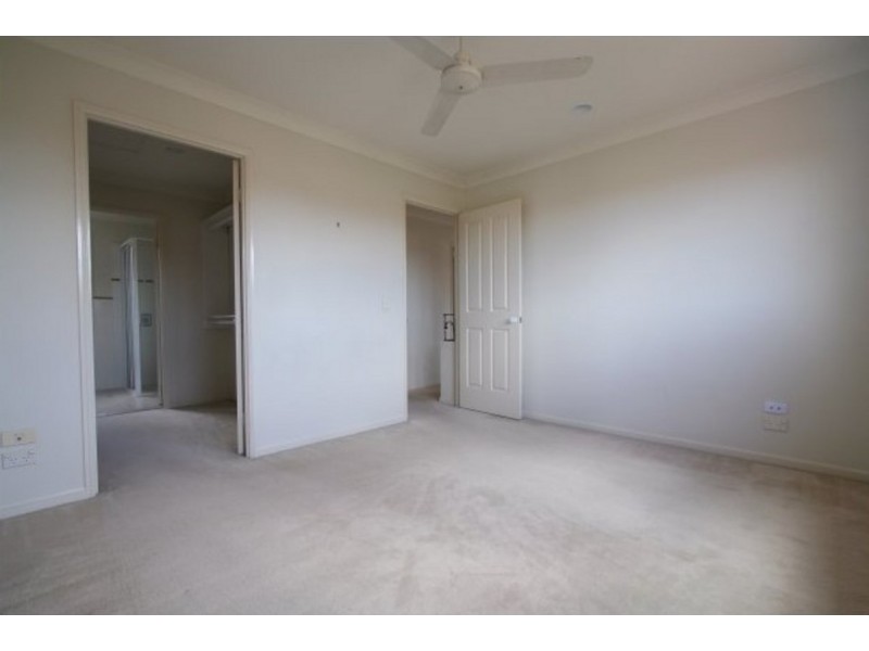 27/480 Christine Avenue, Robina QLD 4226