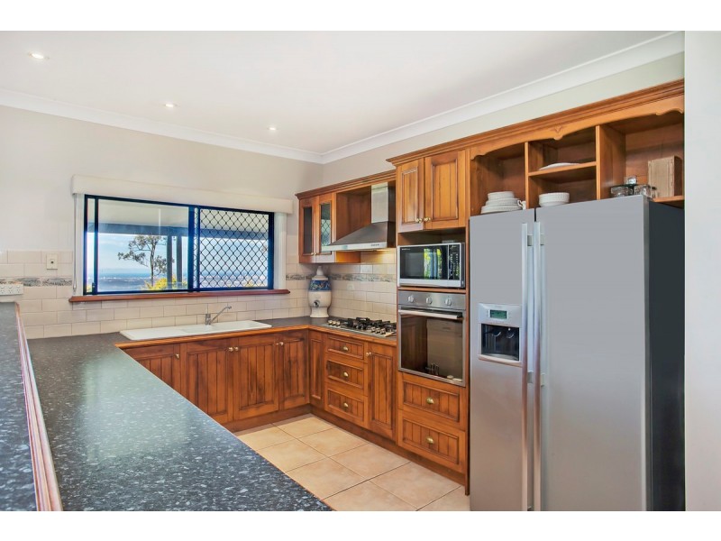 31 Bottletree Lane, Lower Beechmont QLD 4211